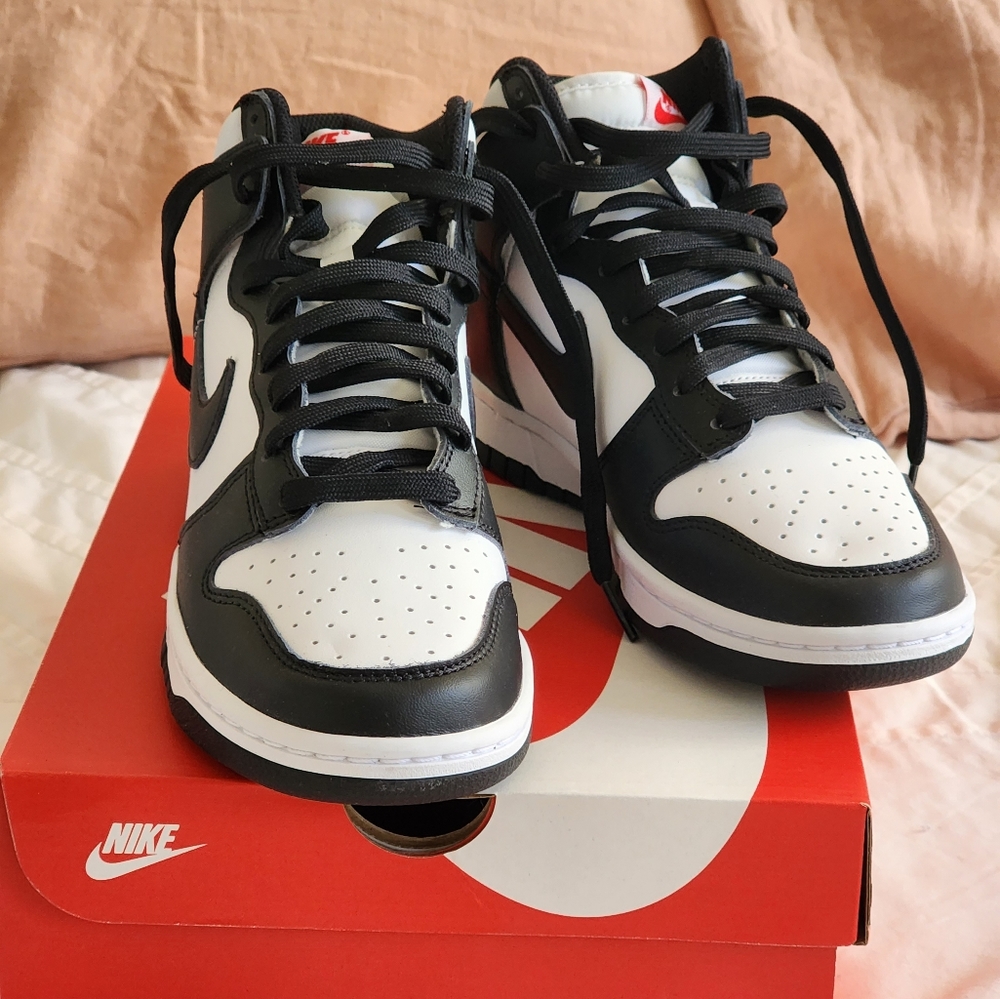 Womens Nike Dunk High